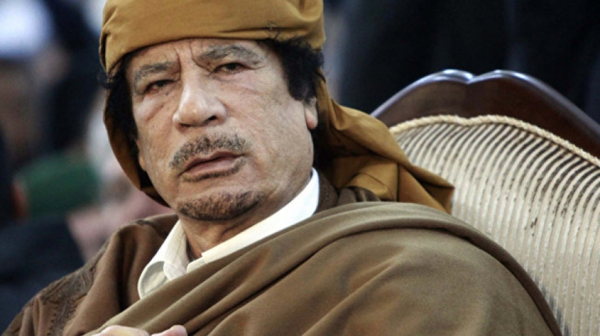 To μυστήριο με το παναφρικανικό χρυσό δηνάριο του Καντάφι που έτρεμε η Κλίντον
